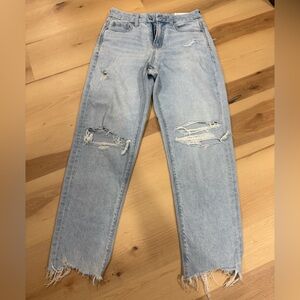 American Eagle Outfitters curvy mom jeans 4 short